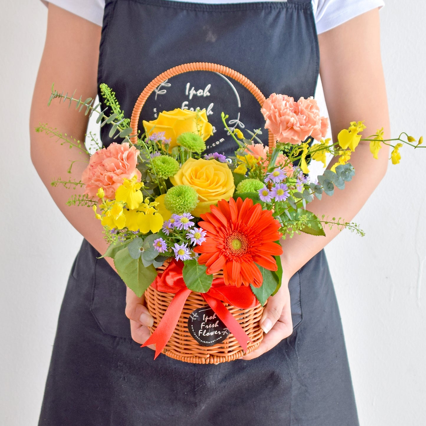 Caludia| Fresh Flower Basket| Same Day Free Delivery