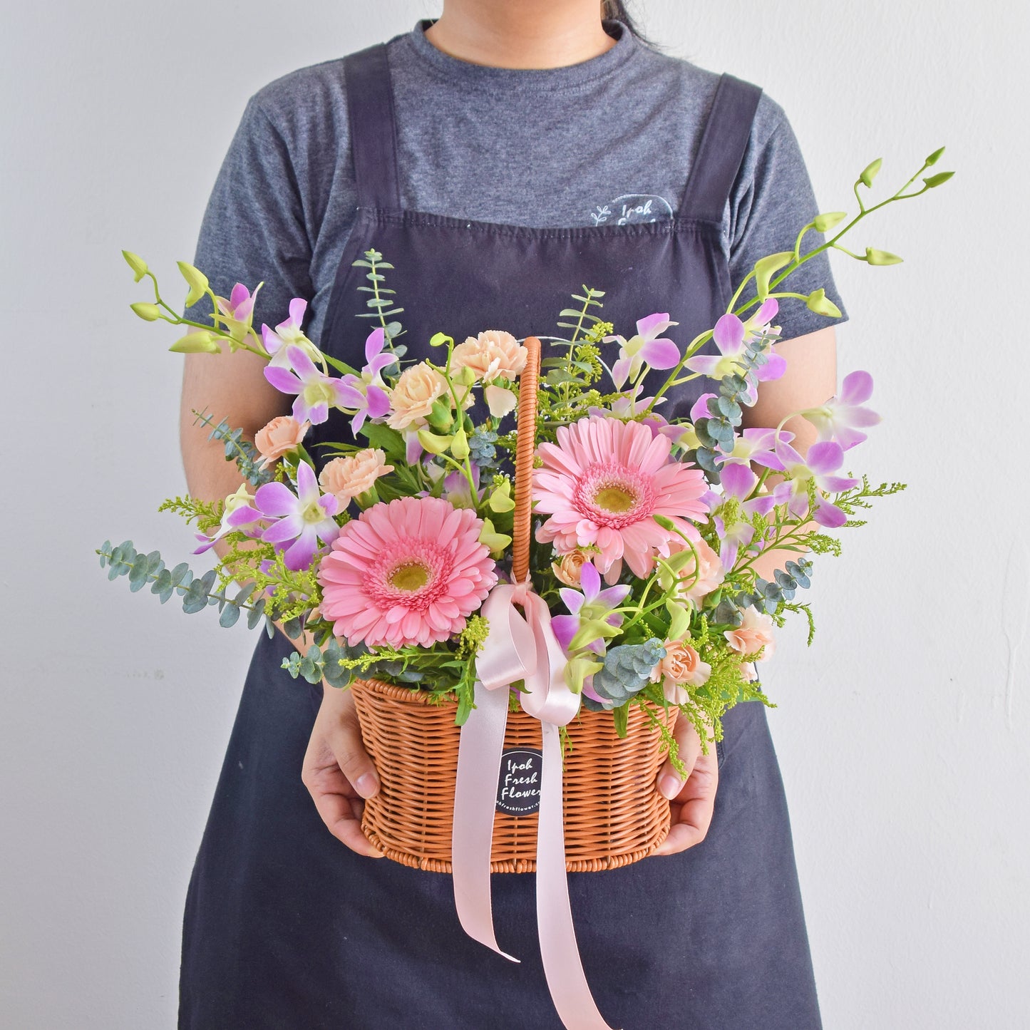 Eliana| Fresh Flower Basket| Same Day Flowers Gifts Delivery