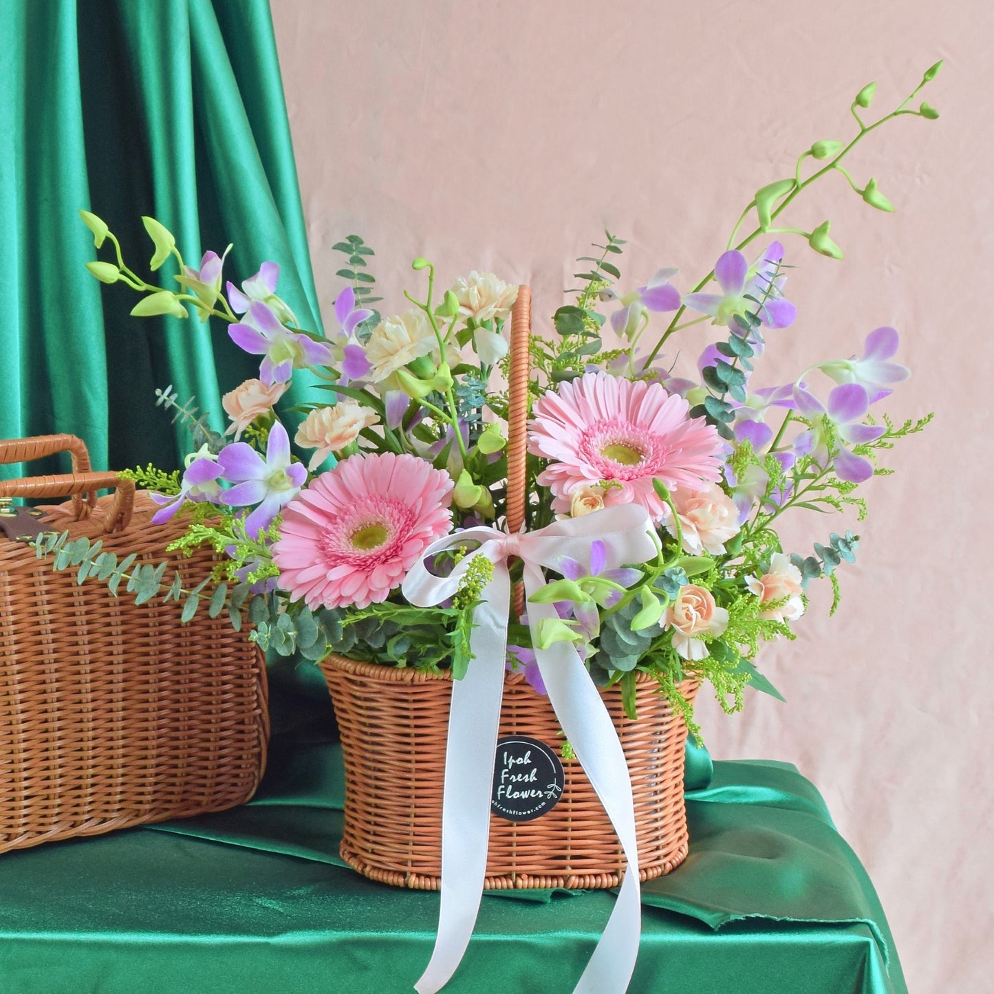 Eliana| Fresh Flower Basket| Same Day Flowers Gifts Delivery