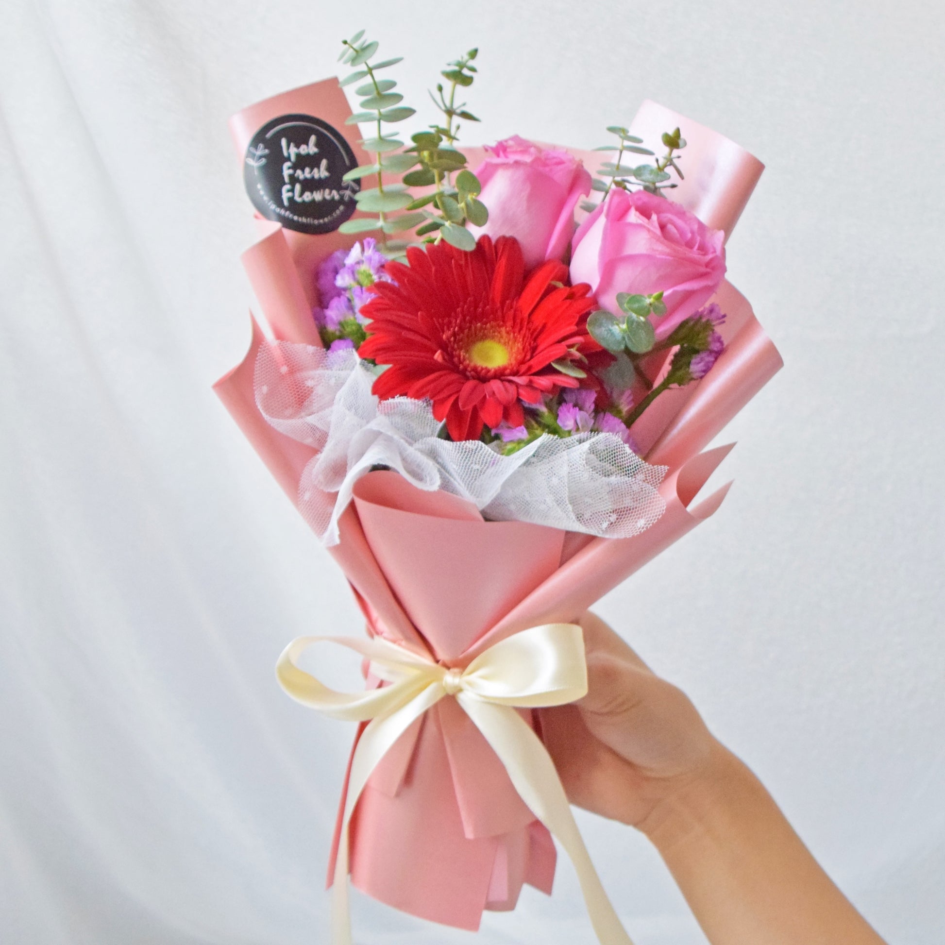 Hannah Petite Fresh Flower Bouquet – Ipoh Fresh Flower