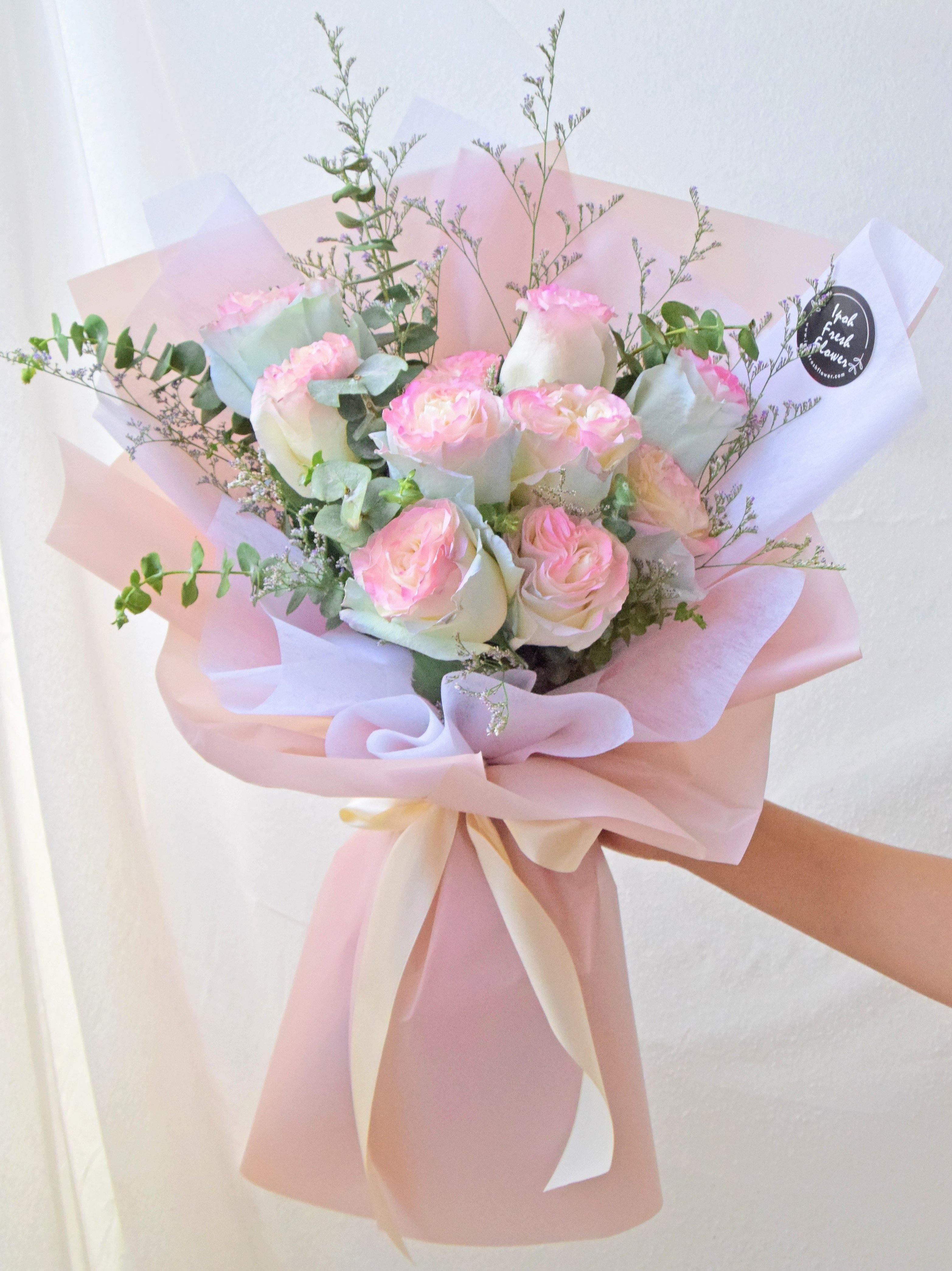 Aurora Rose Bouquet| Premium Fresh Flower Bouquet – Ipoh Fresh Flower