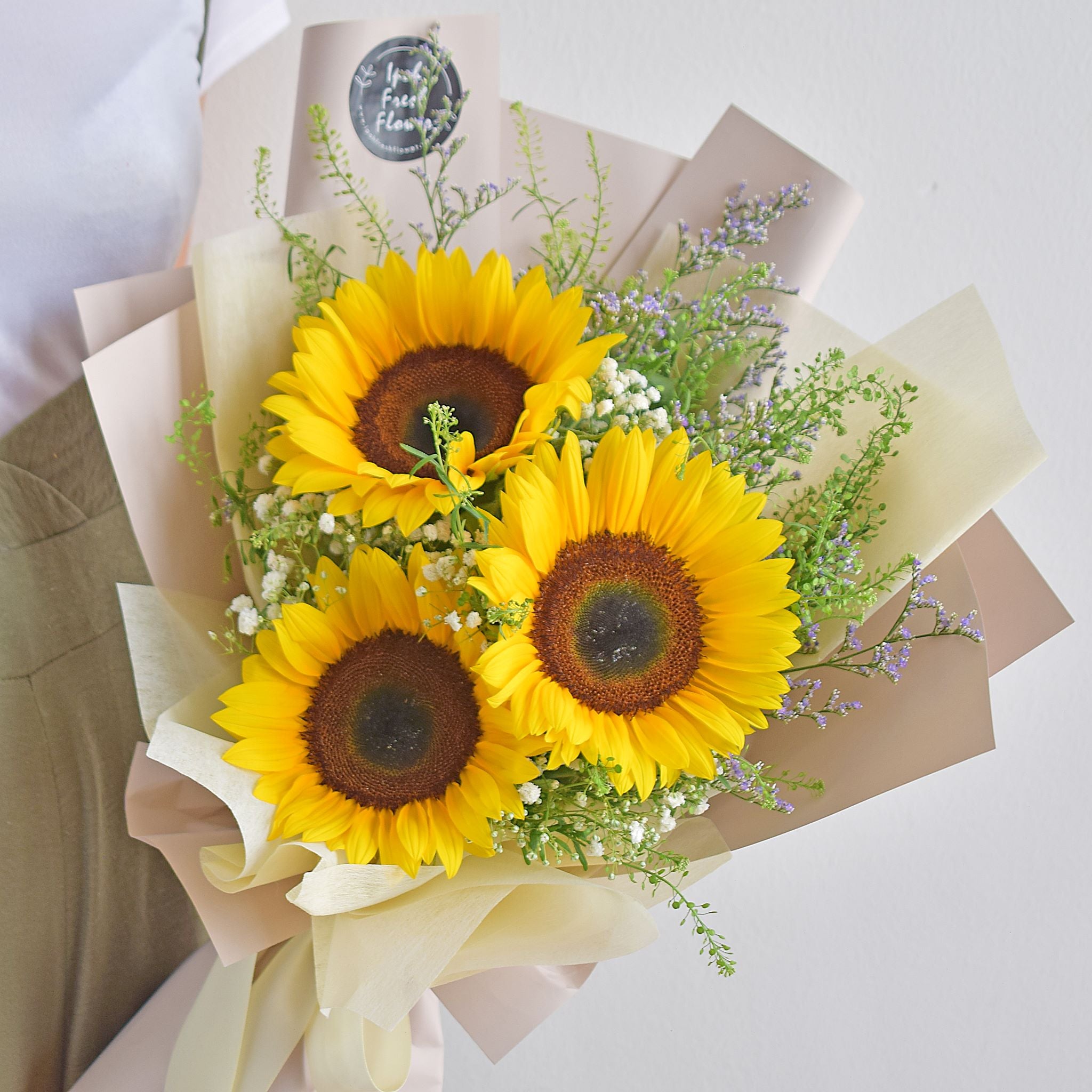 Sunflower deals bouquet delivery